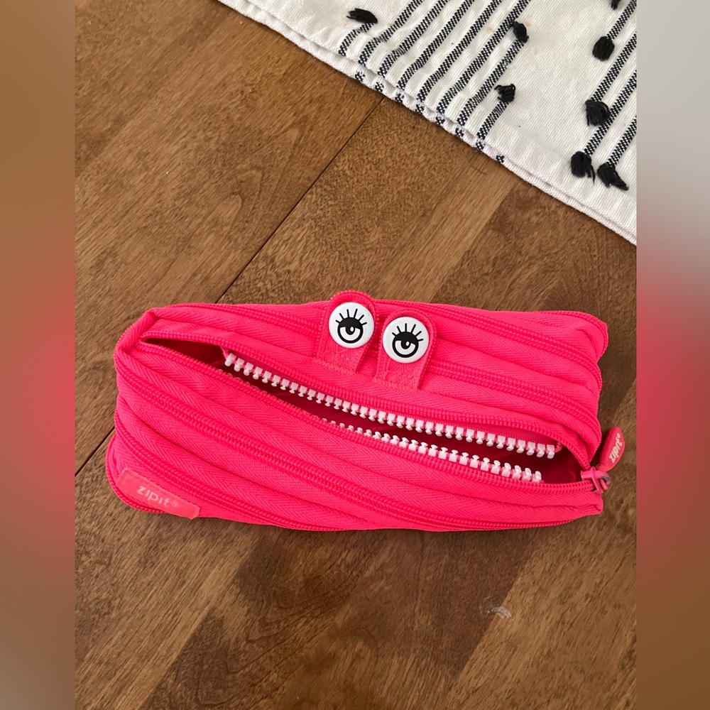 Zip It pencil case pink